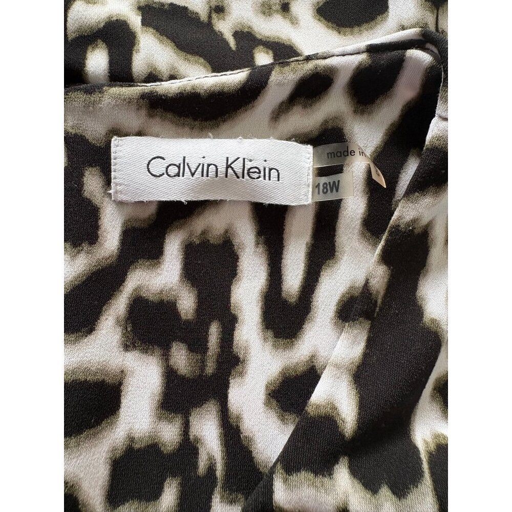 Calvin Klein Women's Snow Leopard Keyhole Ruched Faux-Wrap Dress Size 18W - Picture 10 of 12